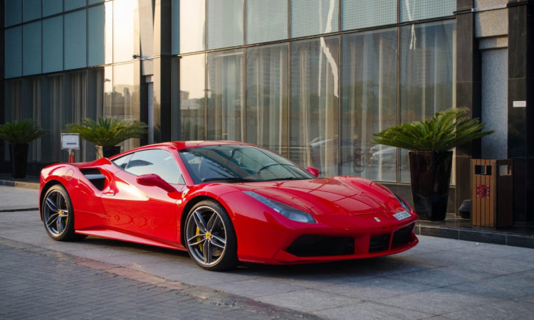 How to Hire Ferrari car rental service in Dubai as a Tourist