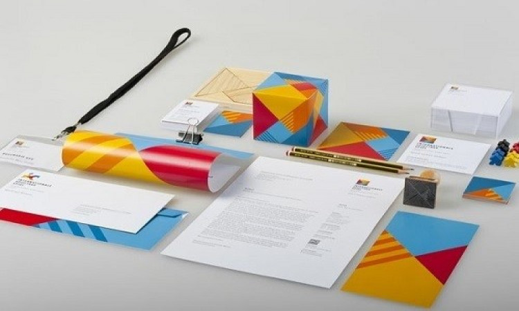 5 Brochure design trends that will add a touch of class to your final design!