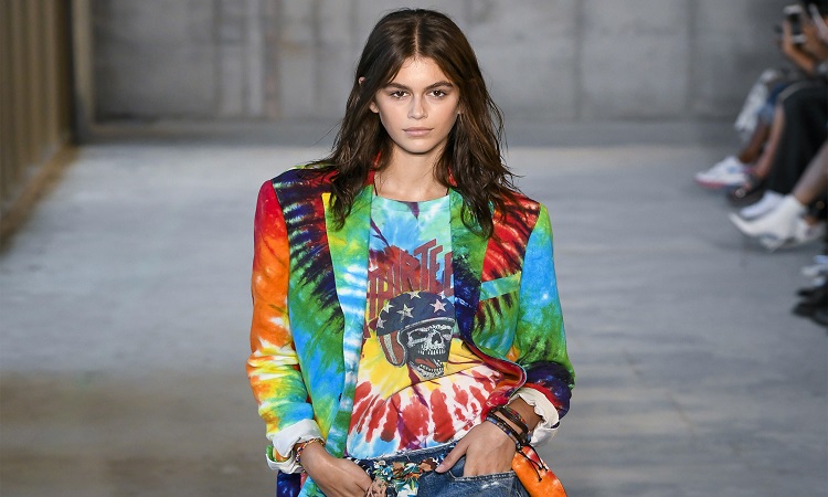 Different Ways to Add Tie-Dye to Your Outfit