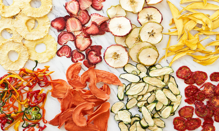 Here Is What You Need To Know About Dehydrated Fruits