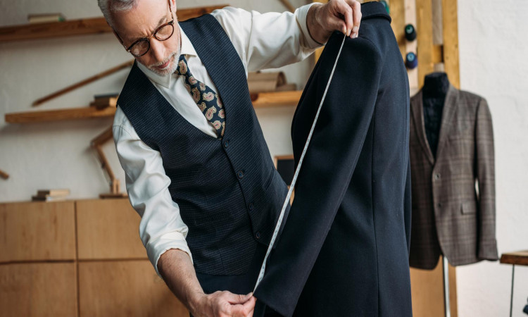 Professional Tailors Will Do Best Clothing Alterations In Liverpool