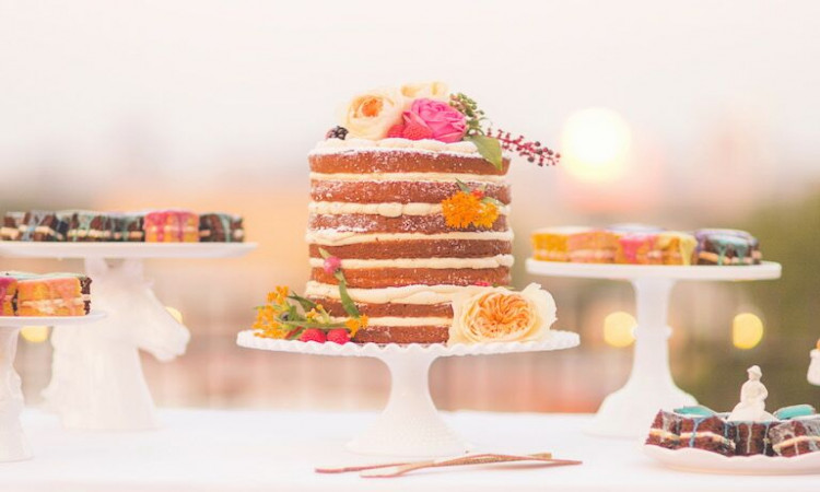 Super Trick To Reduce The Cost Of Wedding Cake