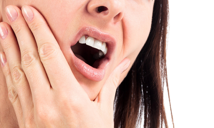 10 Effective Home Remedies for Treating Tooth Abscess