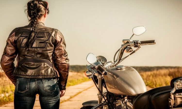 What style should you choose while buying women motorcycle jeans!