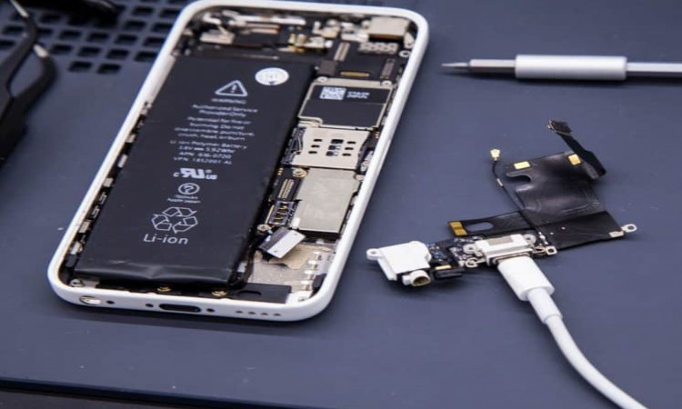 Tips To Fix iPhone 11 Charging Port