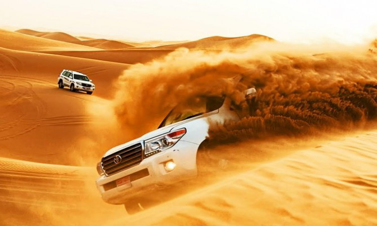 desert safari experience arranged in Dubai 2021