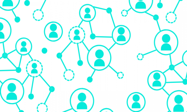 Marketing strategy of Airbnb: Social media marketing