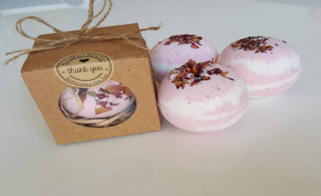 Why Most Bath Bomb Manufacturers Use Custom Packaging for their Brand