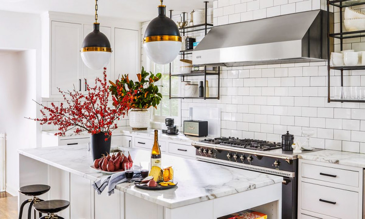 Make a Grand Statement with a Kitchen that Reflects your Cooking and Lifestyle