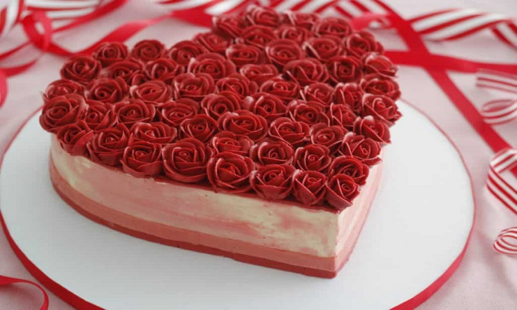 How I Baked A Heart Shaped Cake In A Few Simple Steps?